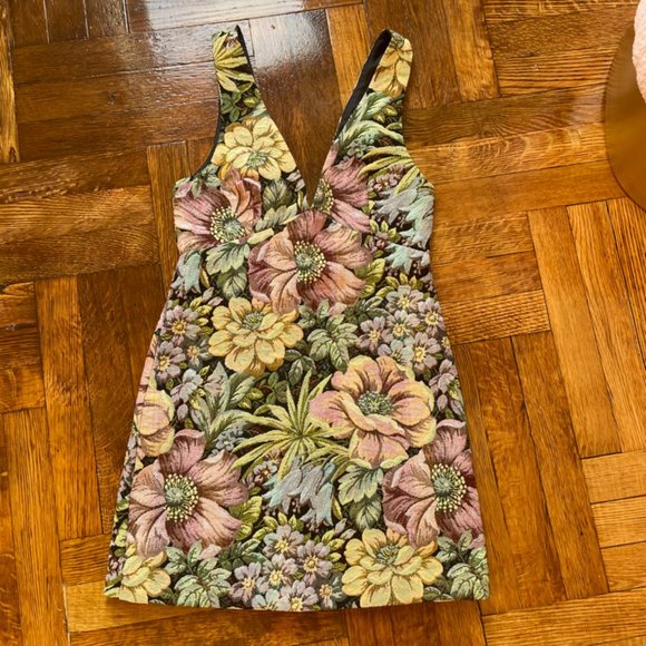 Topshop flower print tapestry mini  dress - Picture 3 of 15